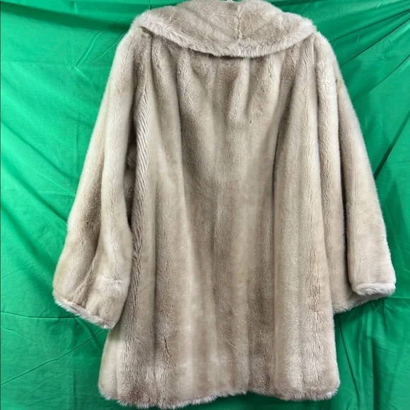 Vintage Tissavel France Coat Fur Faux Winter Cream Lined Acrylic Made in England - Picture 10 of 16